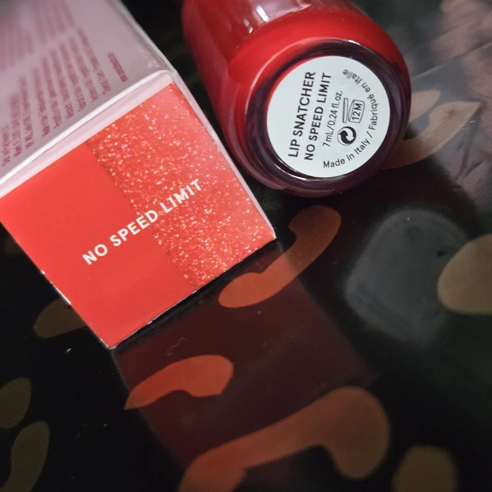 ONE/SIZE LIP SNATCHER VELVET FLEX CREAM & CUSHION GLOSS LIP DUO